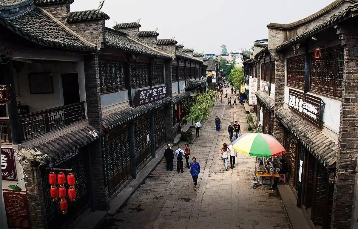 精彩问答平台-参天大树三千丈下联?,专注提供全面的问题解答